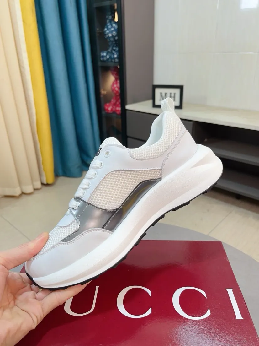 Men's shoes 💰440🌹🌹GUCCI [Gucci] New high-end brand of men's shoes, the latest fashionable casual men's shoes, trendy and versatile style, relaxed and sporty style, uppers imported from Italy, first-layer cowhide, genuine leather lining and ultra-fine workmanship. Original personalized fashionable rubber wear-resistant outsole, light and comfortable on the foot, size 38-44